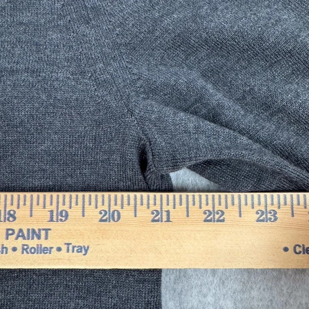 Banana Republic Cardigan Sweater Mens Large Gray Merino Wool V Neck Button Front